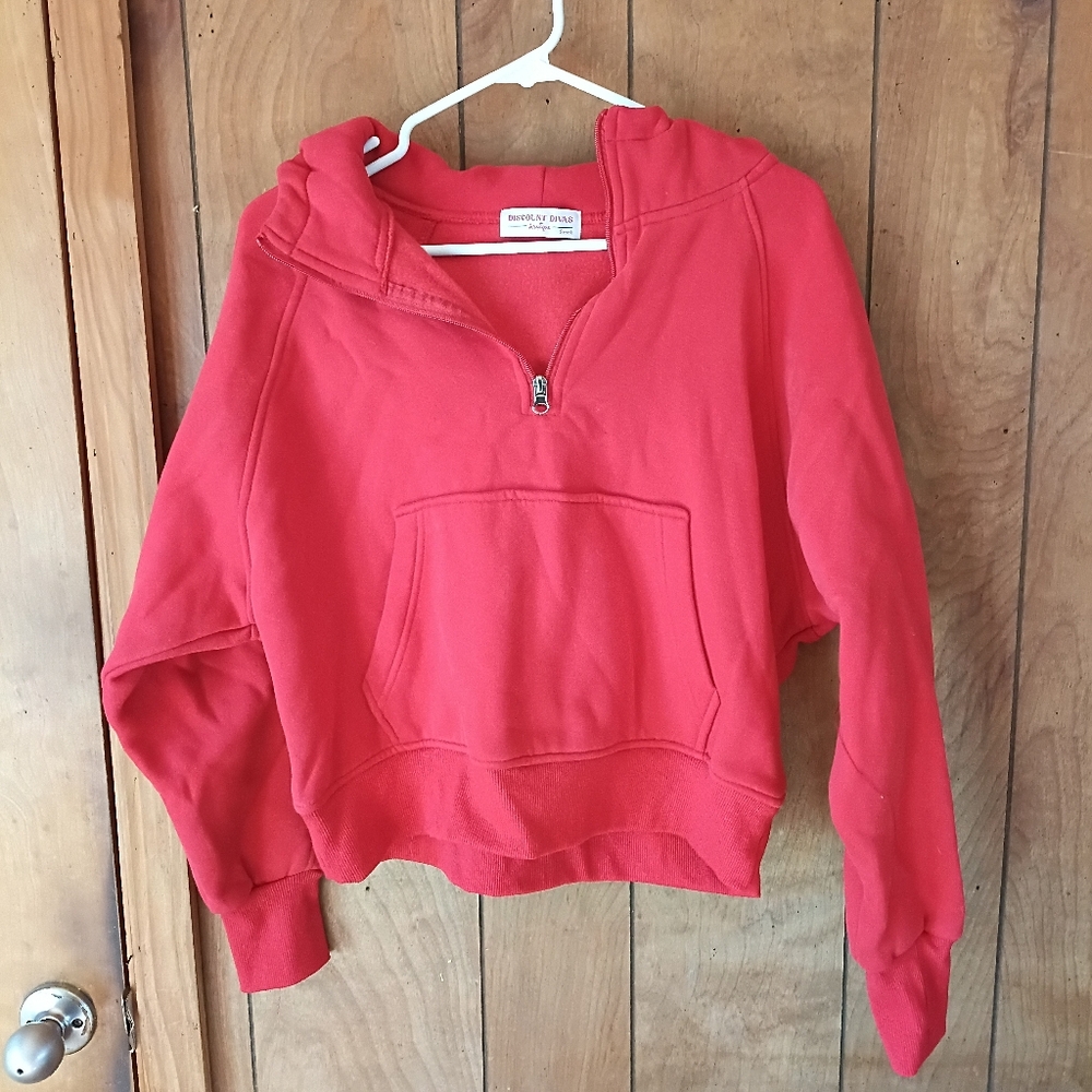 Discount Divas Red Cropped Hoodie Pullover Size Small new